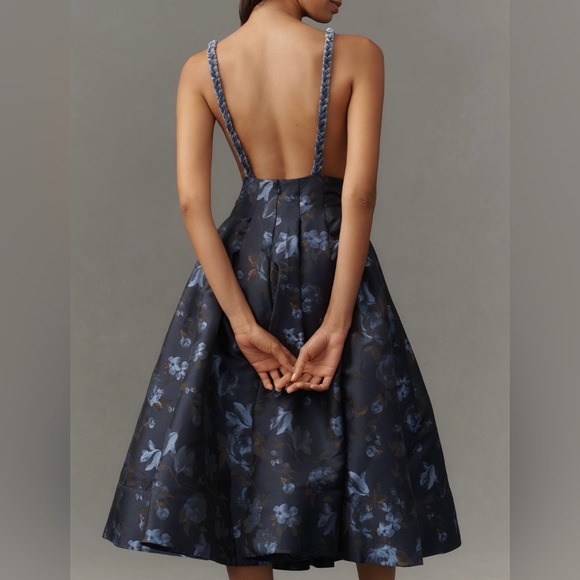 Maeve V-Neck Velvet Jacquard A-Line Midi Dress Size 0 Petite - Picture 2 of 7